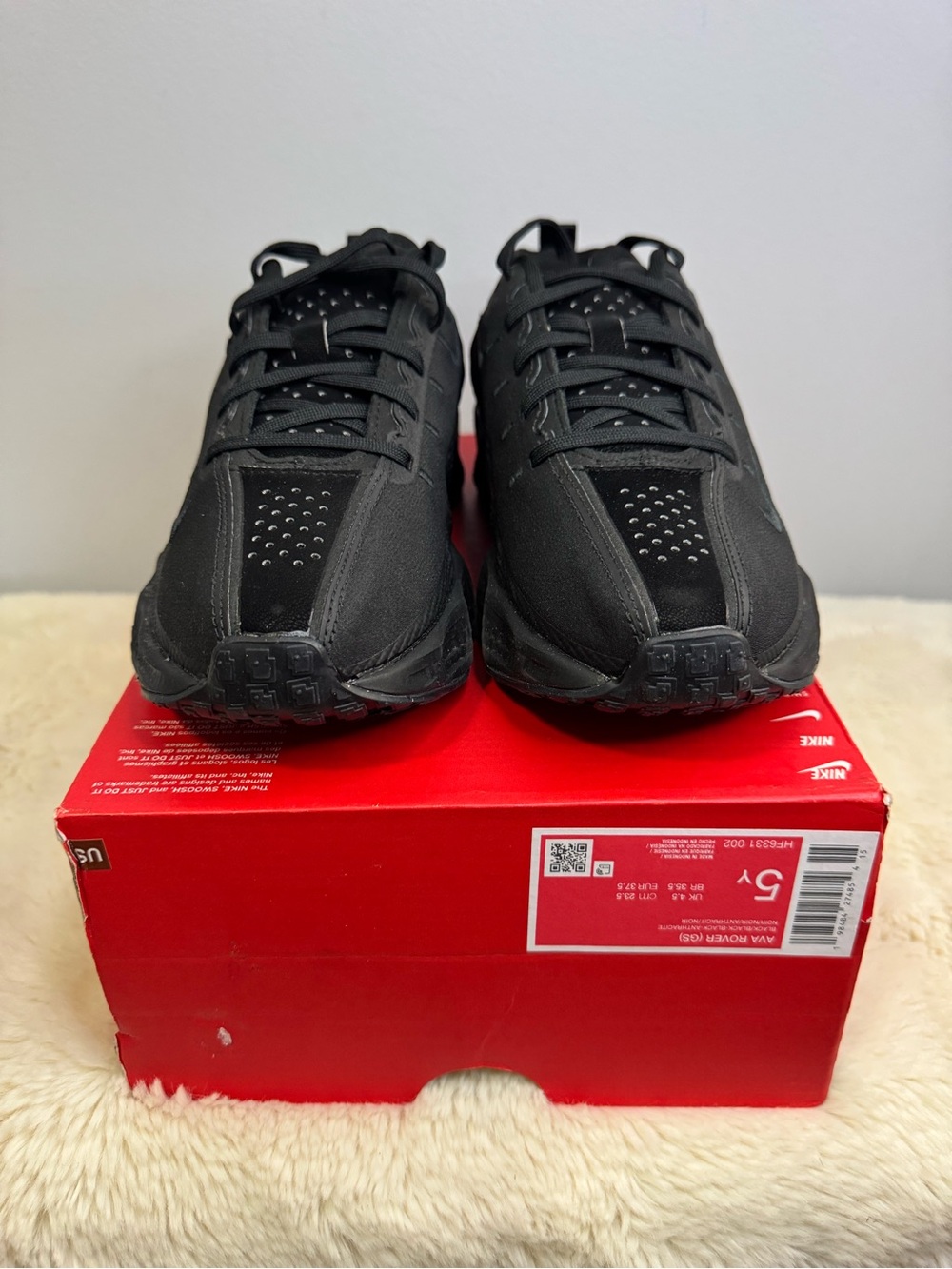 Nike Ava Rover- 5y All-Black Athletic Sneakers - Picture 3 of 6
